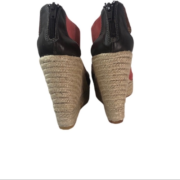 Bettye muller Strappy Raw Edge Canvas Heels sz. 8 - Picture 6 of 7